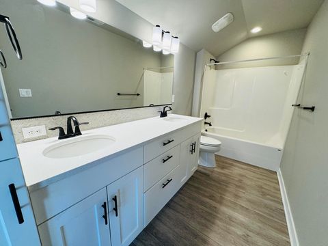 Tiny photo for 1386 NE Wilshire Drive #118, Prineville, OR 97754 (MLS # 220216918)