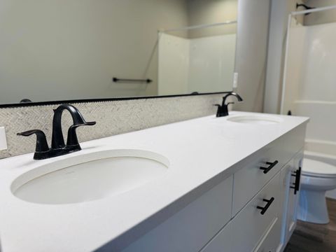 Tiny photo for 1386 NE Wilshire Drive #118, Prineville, OR 97754 (MLS # 220216918)