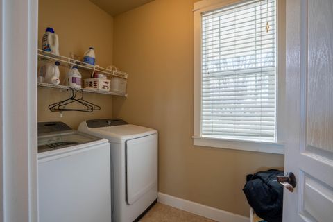 Tiny photo for 1334 SW Rimrock Way, Redmond, OR 97756 (MLS # 220215755)