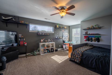 Tiny photo for 1334 SW Rimrock Way, Redmond, OR 97756 (MLS # 220215755)