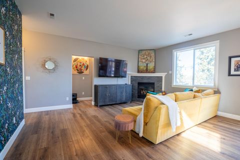 Tiny photo for 1334 SW Rimrock Way, Redmond, OR 97756 (MLS # 220215755)