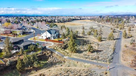 Tiny photo for 1334 SW Rimrock Way, Redmond, OR 97756 (MLS # 220215755)