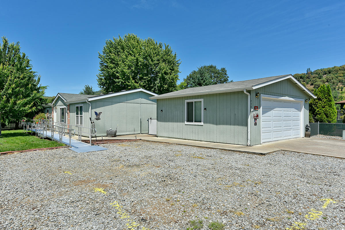 Pacific Crest Estates - Residential