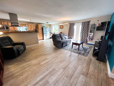 Tiny photo for 2922 SW Metolius Avenue, Redmond, OR 97756 (MLS # 220211479)