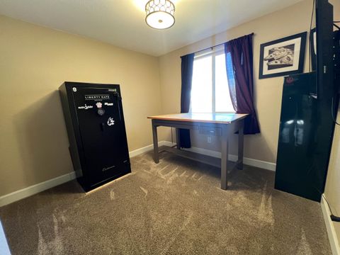 Tiny photo for 2922 SW Metolius Avenue, Redmond, OR 97756 (MLS # 220211479)