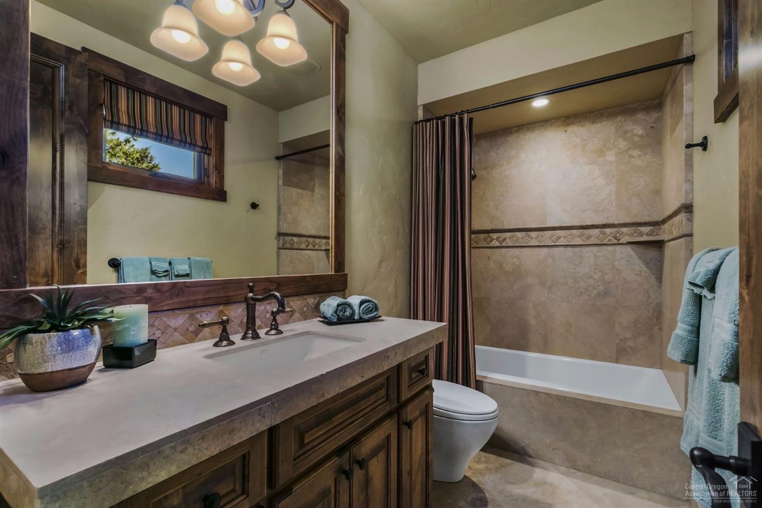 Broken Top - Residential