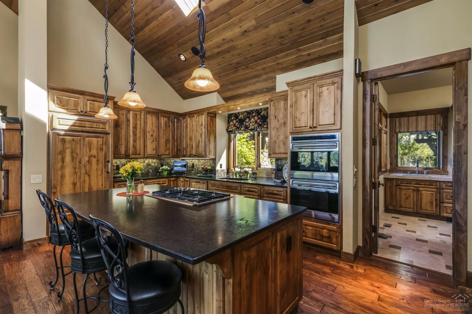 Broken Top - Residential