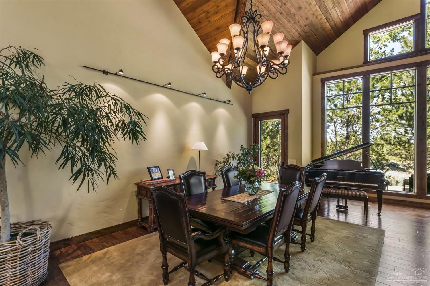 Broken Top - Residential