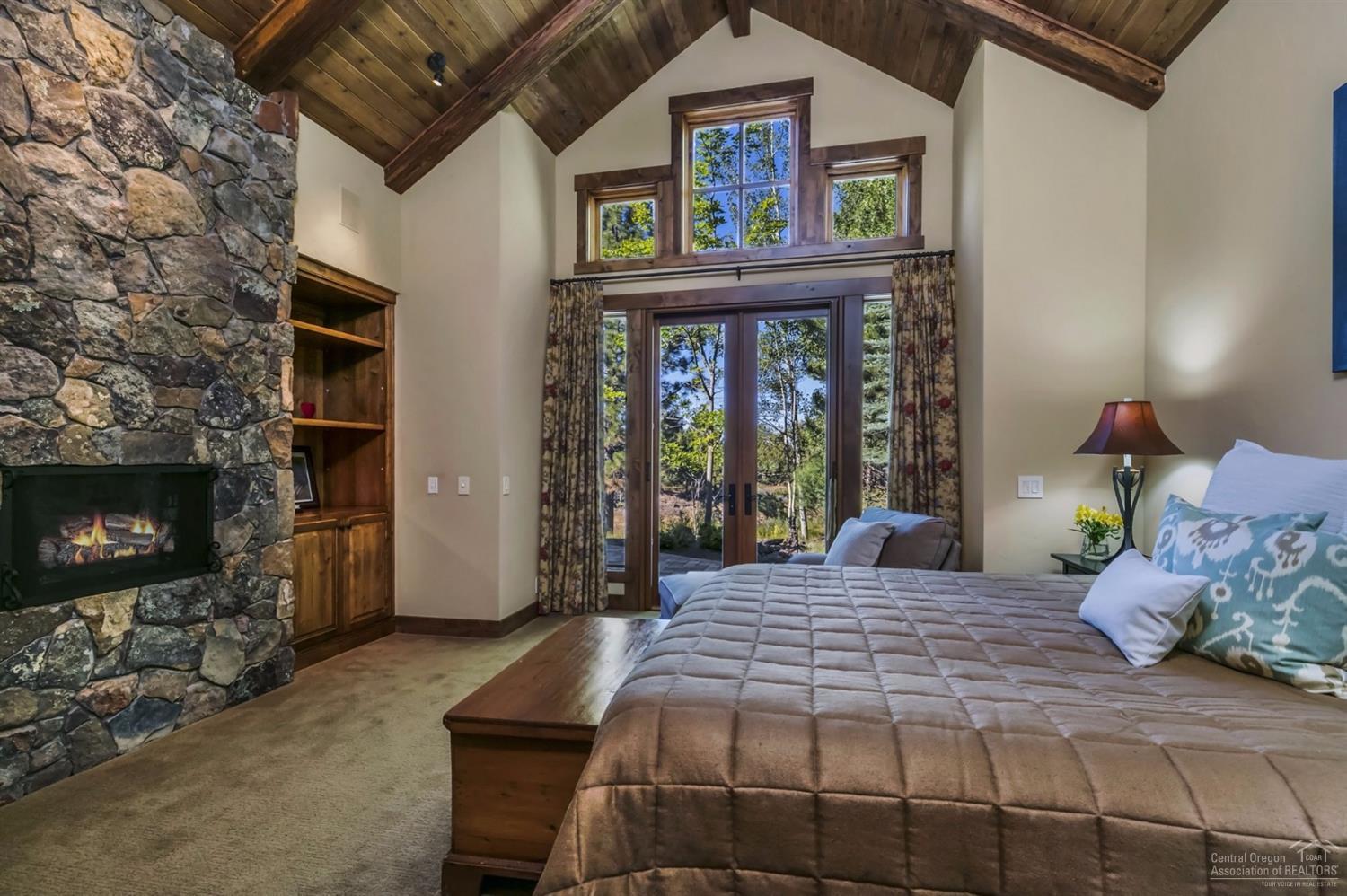 Broken Top - Residential