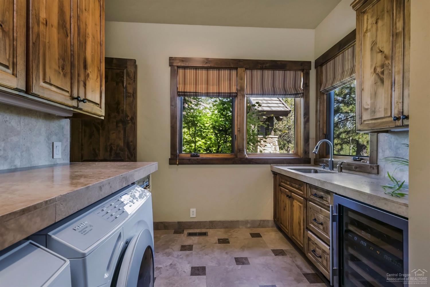 Broken Top - Residential