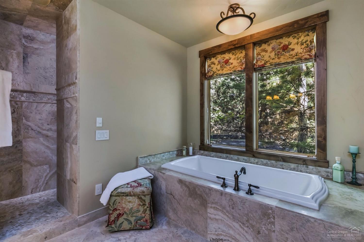 Broken Top - Residential