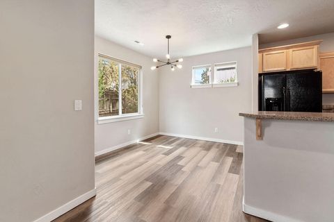 Tiny photo for 21332 Oconnor Way, Bend, OR 97701 (MLS # 220219752)