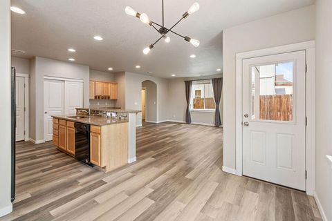 Tiny photo for 21332 Oconnor Way, Bend, OR 97701 (MLS # 220219752)