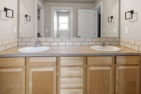 Tiny photo for 21332 Oconnor Way, Bend, OR 97701 (MLS # 220219752)