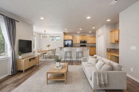 Tiny photo for 21332 Oconnor Way, Bend, OR 97701 (MLS # 220219752)