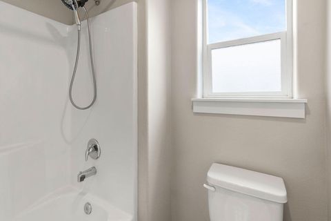 Tiny photo for 21332 Oconnor Way, Bend, OR 97701 (MLS # 220219752)