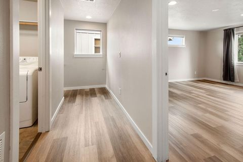 Tiny photo for 21332 Oconnor Way, Bend, OR 97701 (MLS # 220219752)