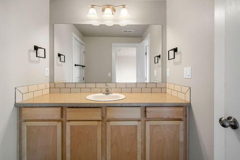 Tiny photo for 21332 Oconnor Way, Bend, OR 97701 (MLS # 220219752)