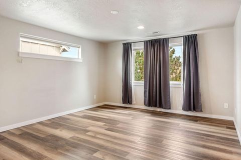 Tiny photo for 21332 Oconnor Way, Bend, OR 97701 (MLS # 220219752)