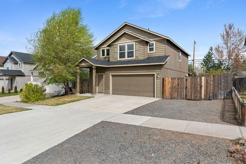 Tiny photo for 21332 Oconnor Way, Bend, OR 97701 (MLS # 220219752)