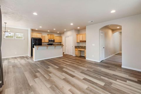 Tiny photo for 21332 Oconnor Way, Bend, OR 97701 (MLS # 220219752)