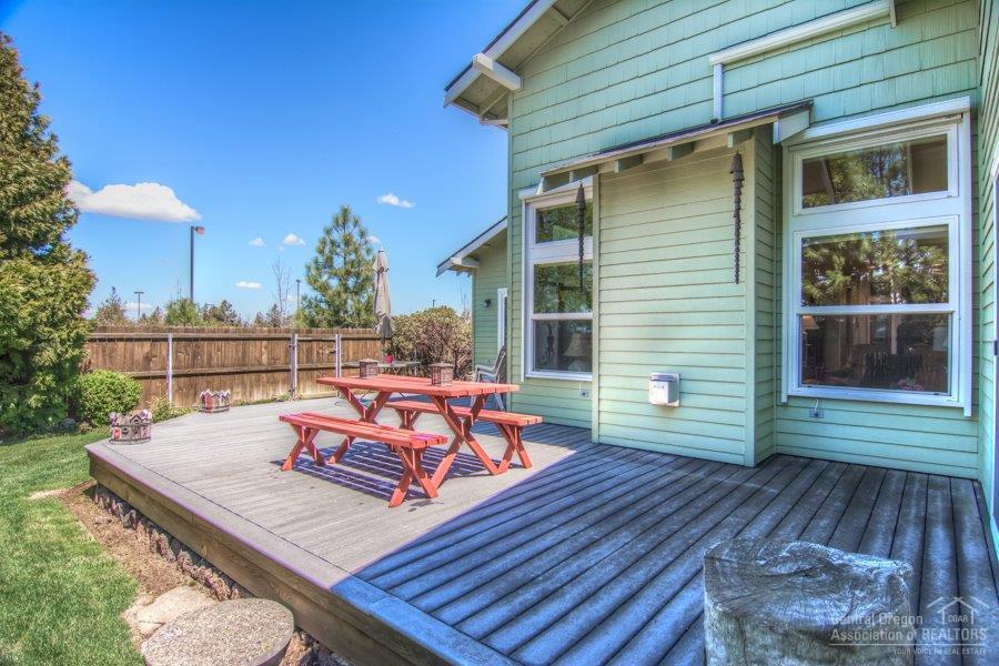 Oak Tree - Residential