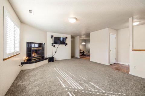Tiny photo for 3126 Cortez Street, Klamath Falls, OR 97601 (MLS # 220210761)
