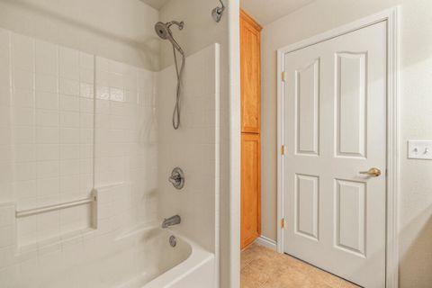 Tiny photo for 3126 Cortez Street, Klamath Falls, OR 97601 (MLS # 220210761)