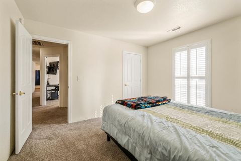 Tiny photo for 3126 Cortez Street, Klamath Falls, OR 97601 (MLS # 220210761)