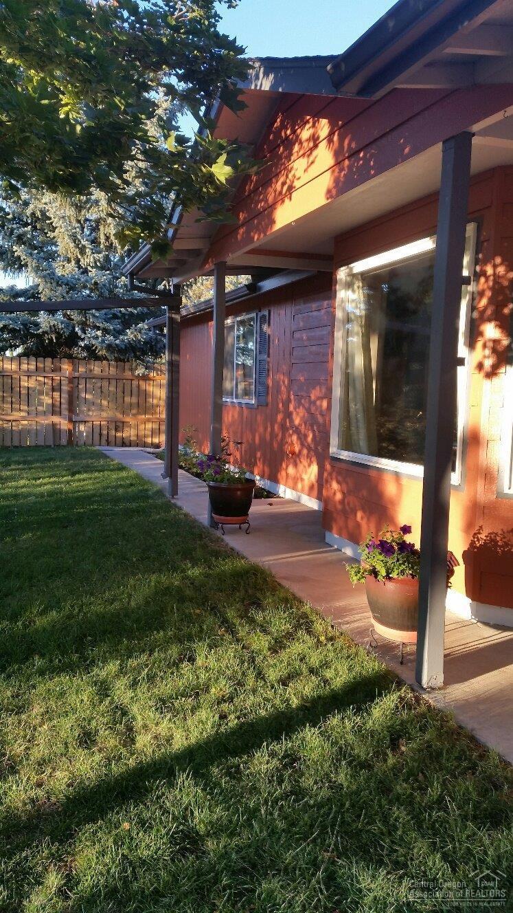 Madras Ranchos - Residential