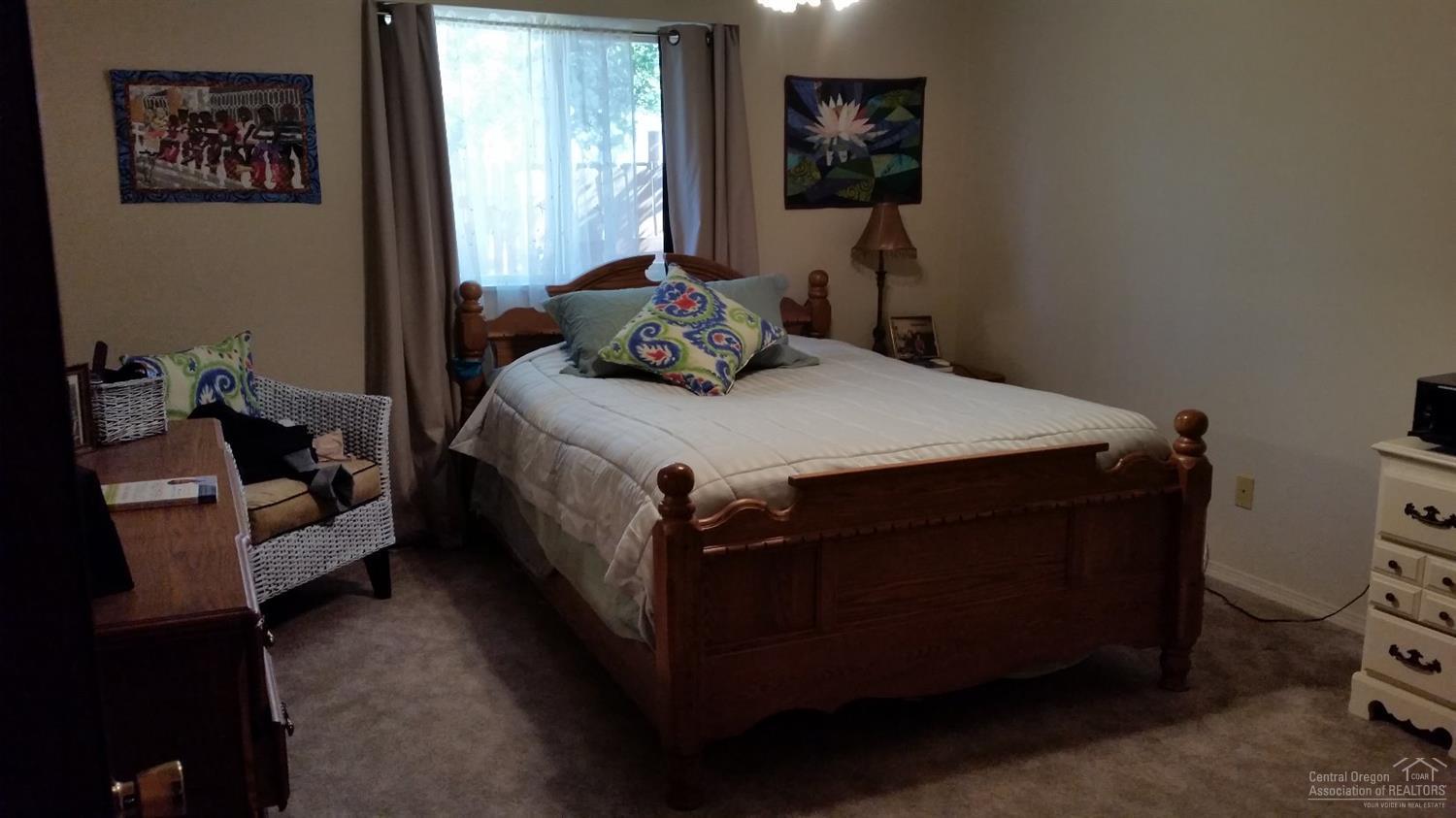 Madras Ranchos - Residential