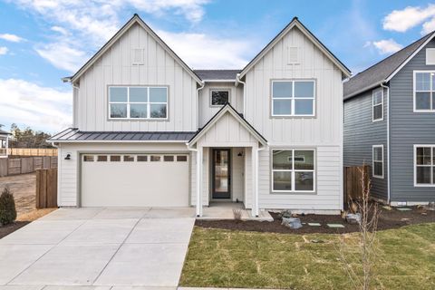 4383 SW Rhyolite Place 22 Redmond OR 97756