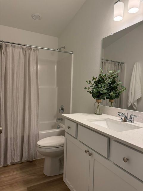 Tiny photo for 237 SE Peppermint Loop #4, Culver, OR 97734 (MLS # 220219300)