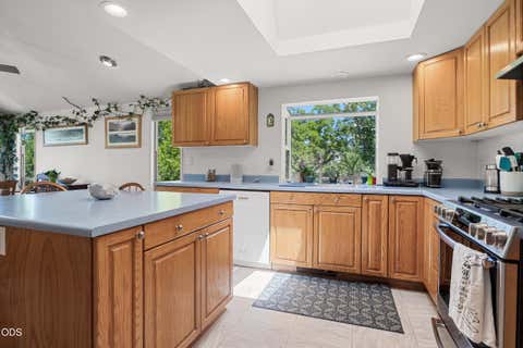 Tiny photo for 1100 Beswick Way, Ashland, OR 97520 (MLS # 220223464)