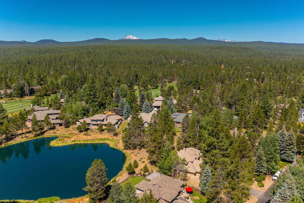 Fairway Point Villag - Residential