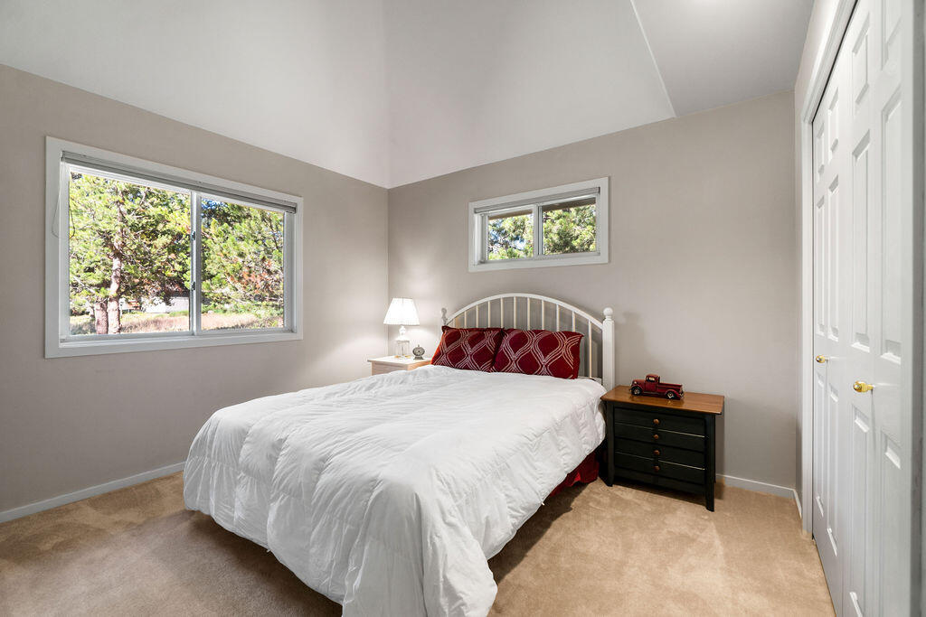 Fairway Point Villag - Residential