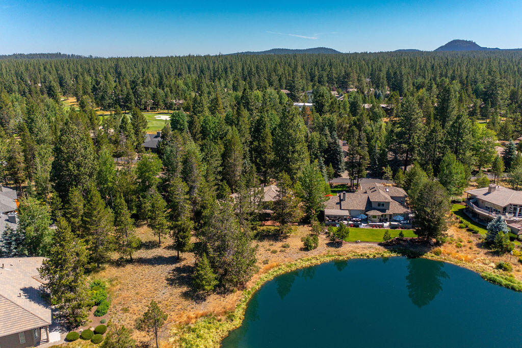 Fairway Point Villag - Residential