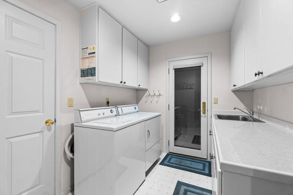 Fairway Point Villag - Residential