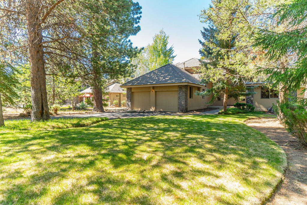 Fairway Point Villag - Residential