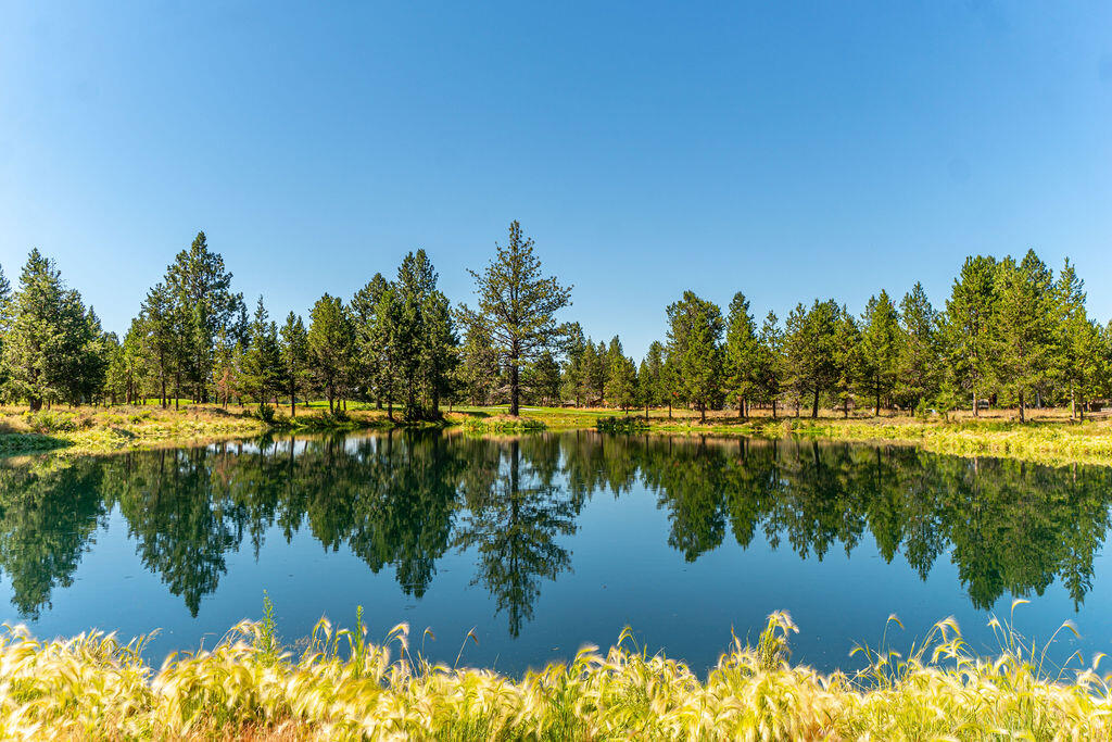 Fairway Point Villag - Residential