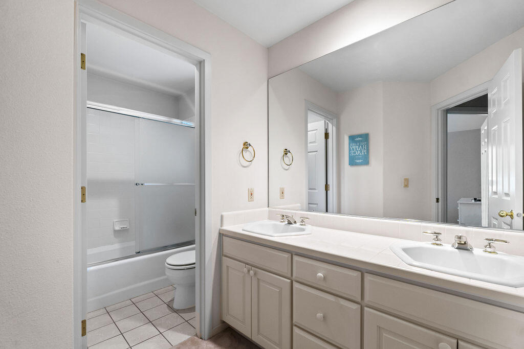 Fairway Point Villag - Residential