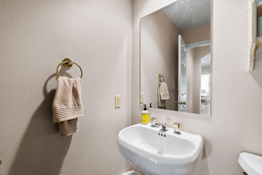 Fairway Point Villag - Residential