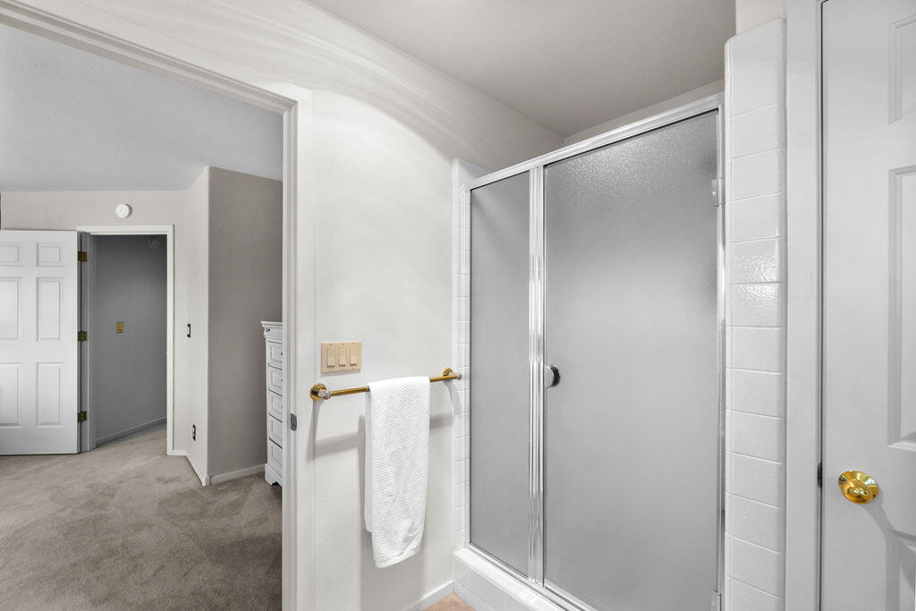 Fairway Point Villag - Residential