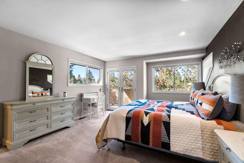 Fairway Point Villag - Residential