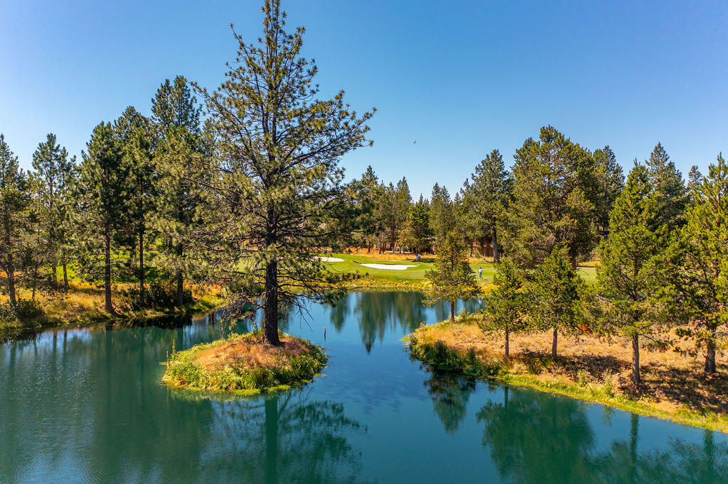 Fairway Point Villag - Residential