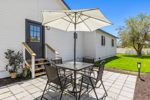 Tiny photo for 5756 Leland Drive, Klamath Falls, OR 97603 (MLS # 220220143)