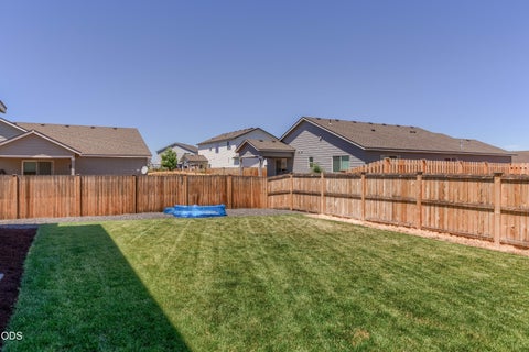 Tiny photo for 300 NW Double Eagle Avenue, Madras, OR 97741 (MLS # 220223359)