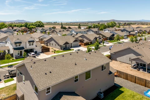 Tiny photo for 300 NW Double Eagle Avenue, Madras, OR 97741 (MLS # 220223359)