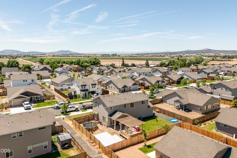 Tiny photo for 300 NW Double Eagle Avenue, Madras, OR 97741 (MLS # 220223359)
