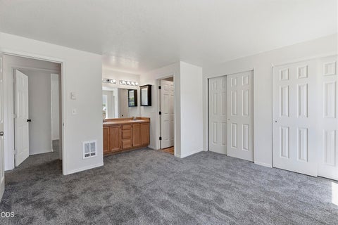 Tiny photo for 2150 SW 29th Street, Redmond, OR 97756 (MLS # 220224463)